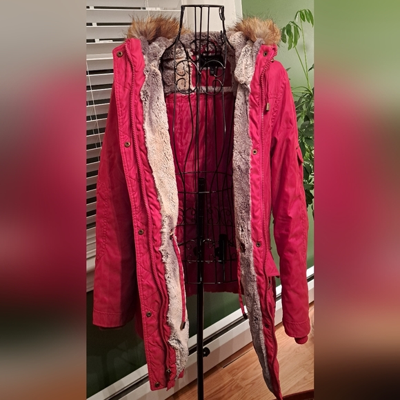 Apt 9 winter hooded jacket, red, Women's Small - Picture 2 of 7